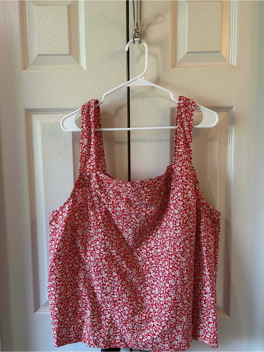 torrid Red Floral Square-Neck Tank size 2